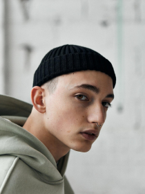 Шапка TUR Леон модель 00001076-чорний Фото