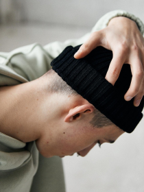 Шапка TUR Леон модель 00001076-чорний Фото