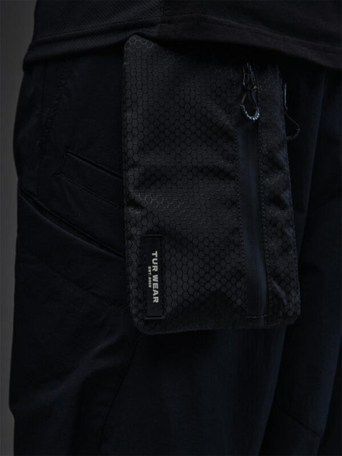 Клатч TUR модель 00003875-чорний Фото