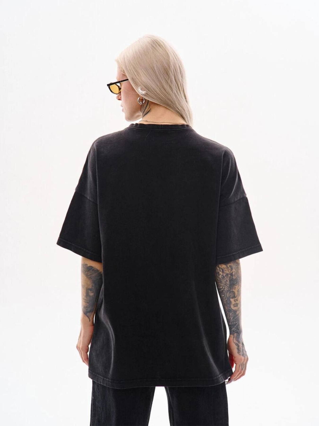 Футболка TUR модель 00006859-чорний Фото