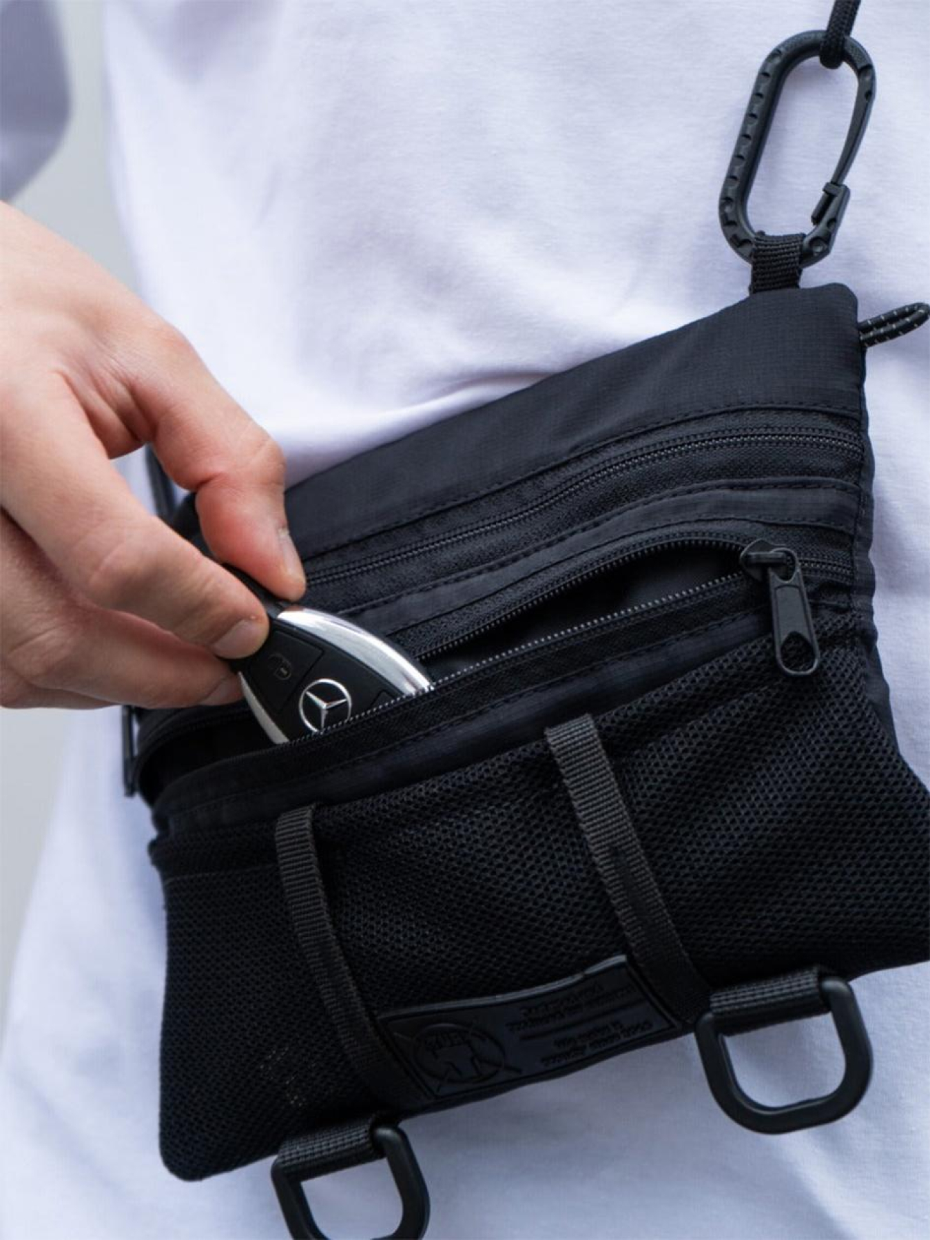 Кросс-боди TUR модель 00001815-чорний Фото