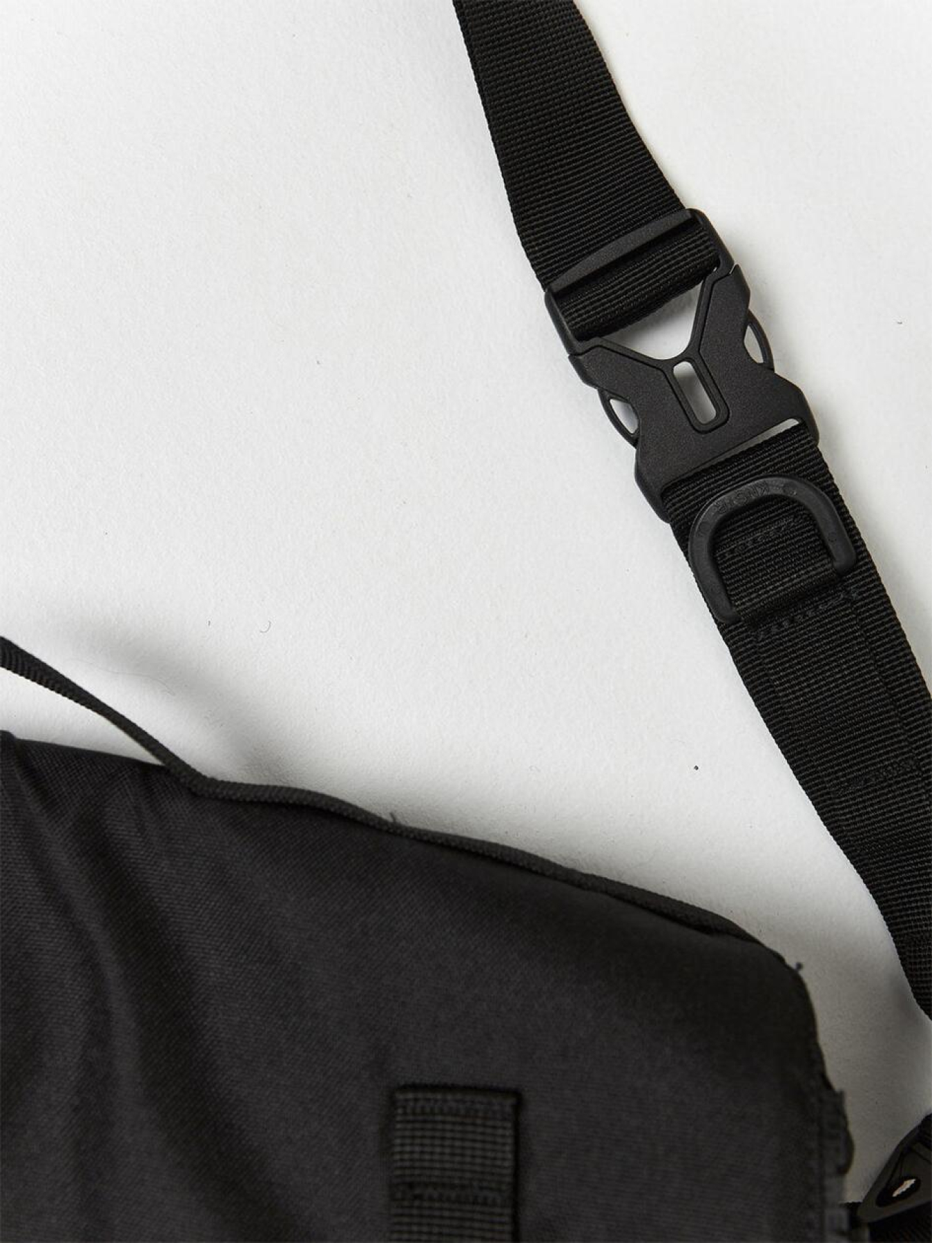 Сумка для ноутбука TUR модель 00001840-чорний Фото