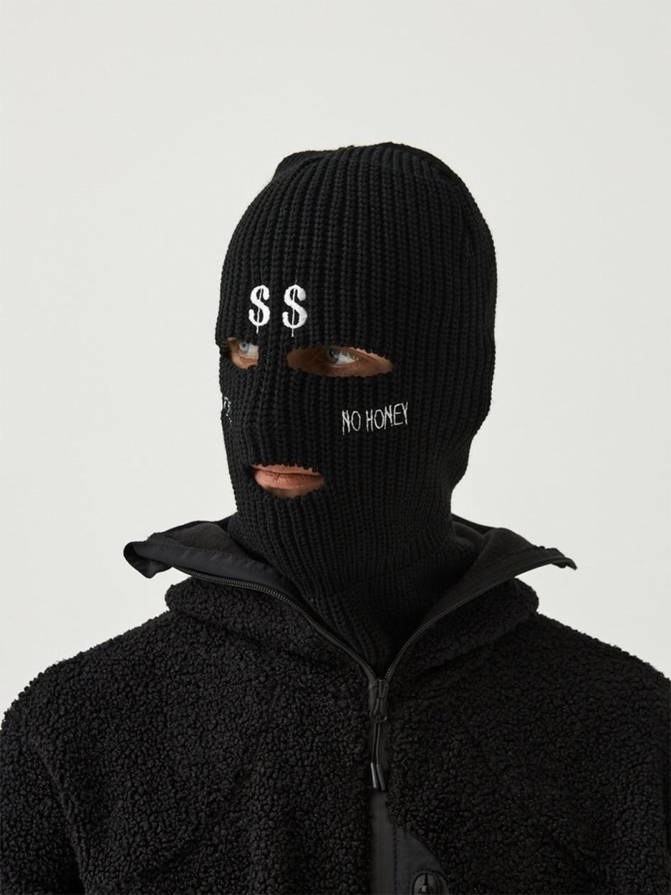 Шапки та кепки TUR Доллар модель 00002317-чорний Фото