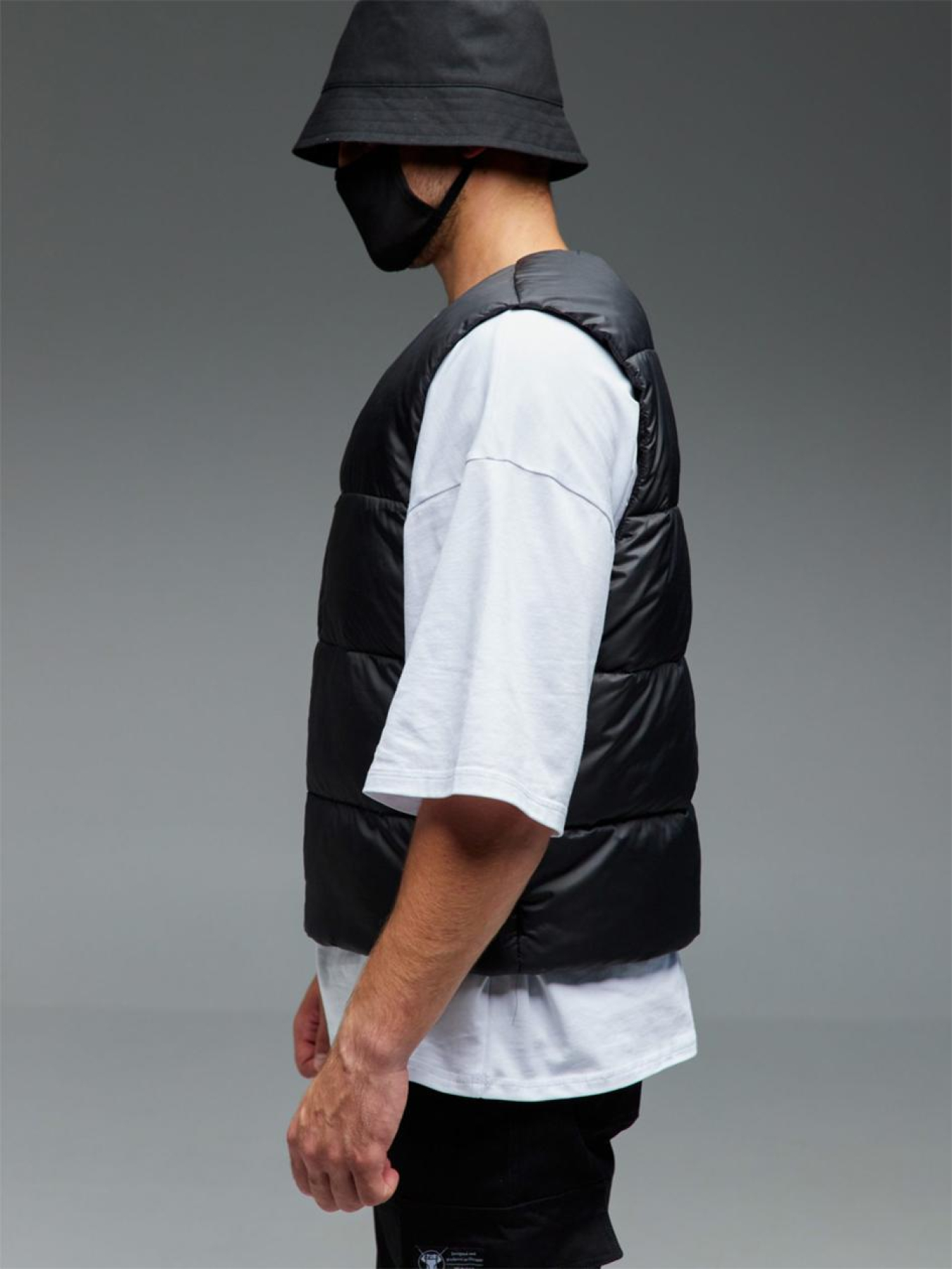 Жилет з утеплювачем TUR Макс модель 00001494-чорний Фото