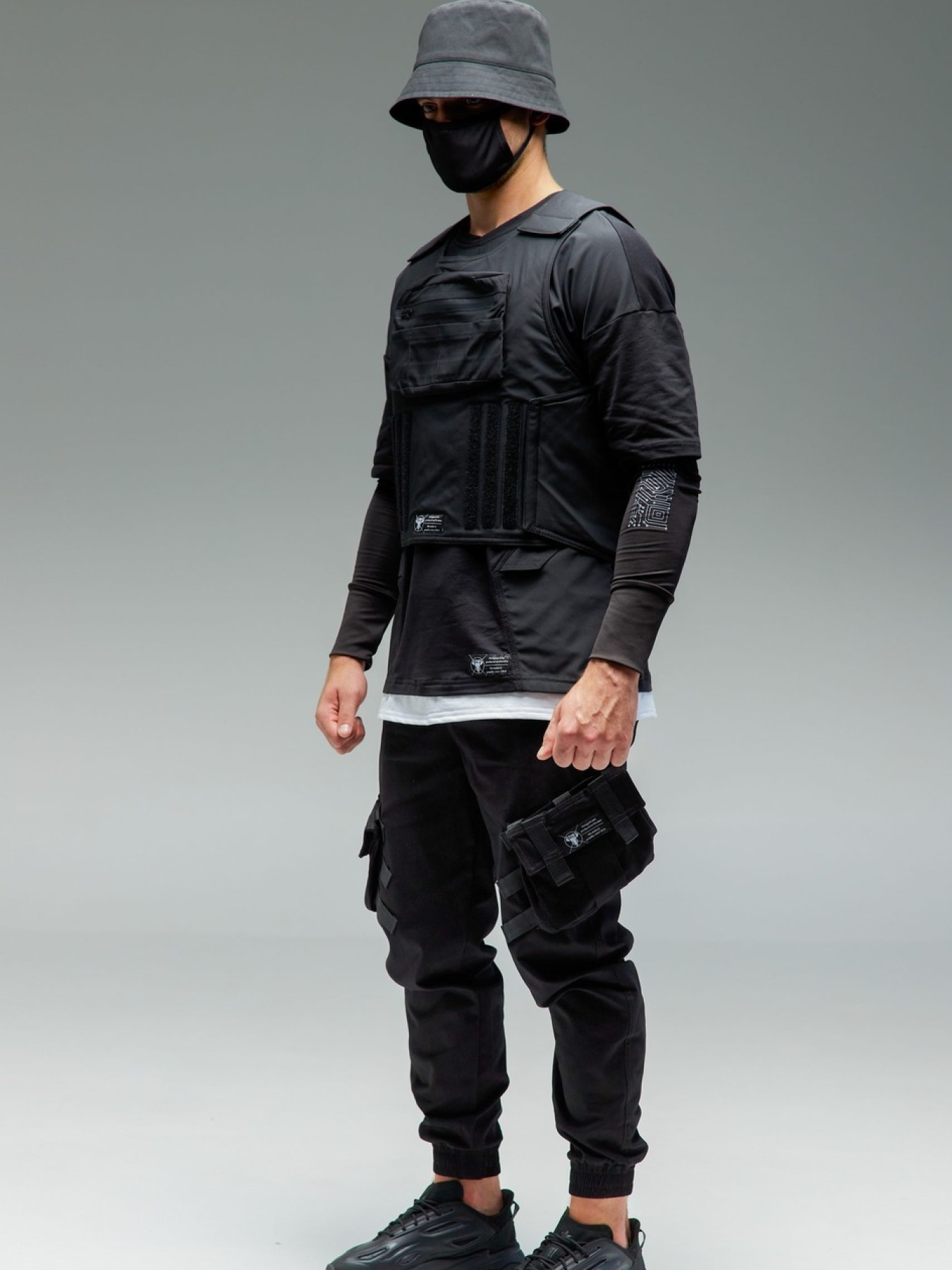 Жилет з утеплювачем TUR Джет модель 00000242-чорний Фото