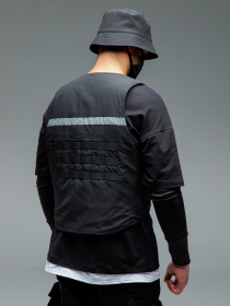 Утеплений жилет TUR Джет модель 00000242-чорний Фото