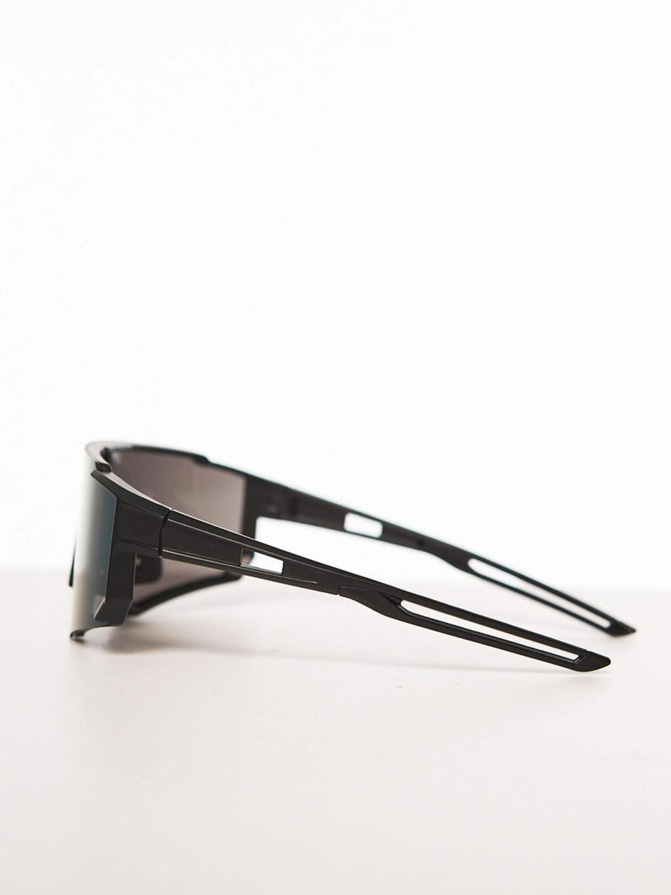 Окуляри TUR модель 00005467-чорний Фото