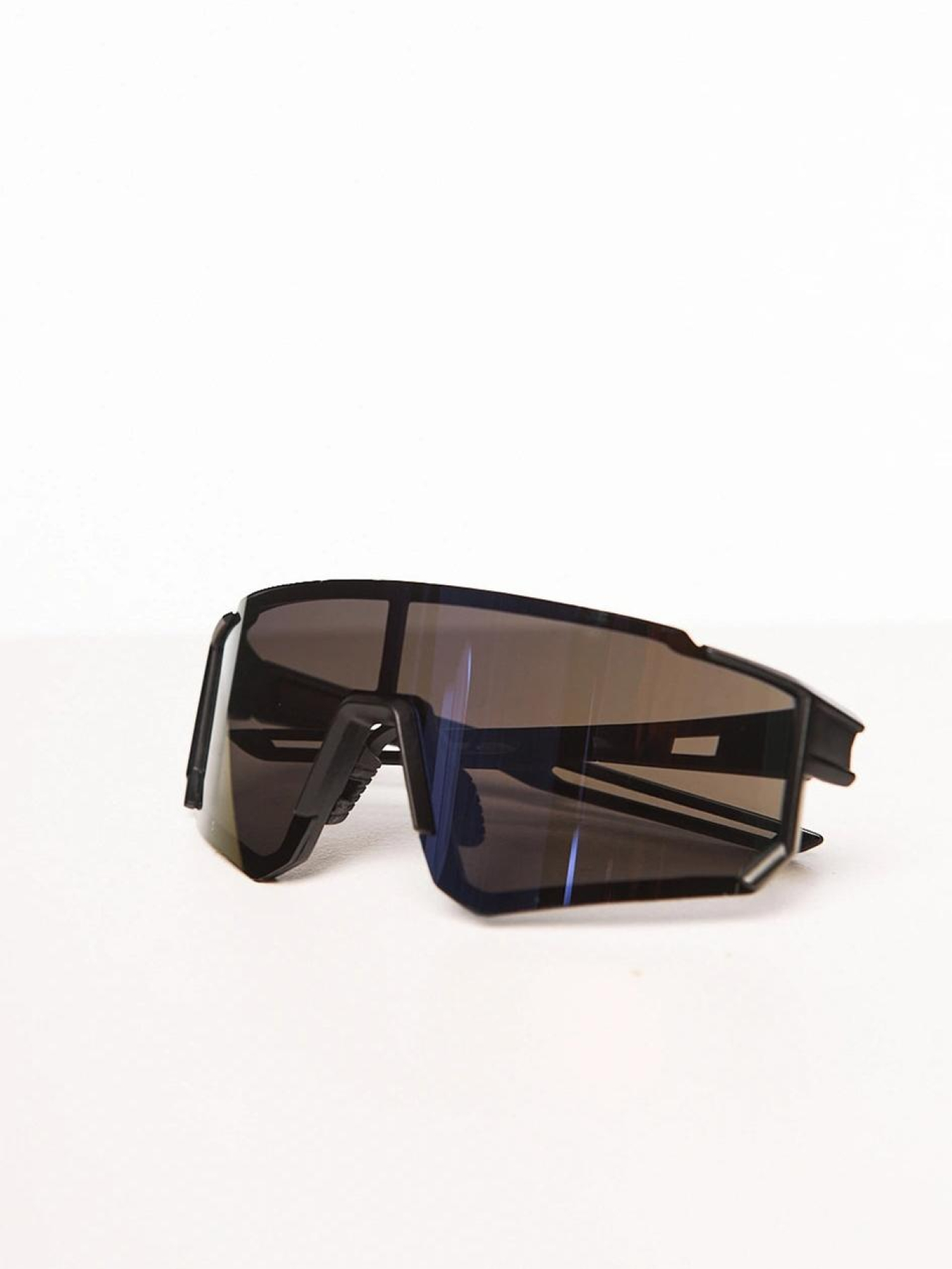 Окуляри TUR модель 00005467-чорний Фото