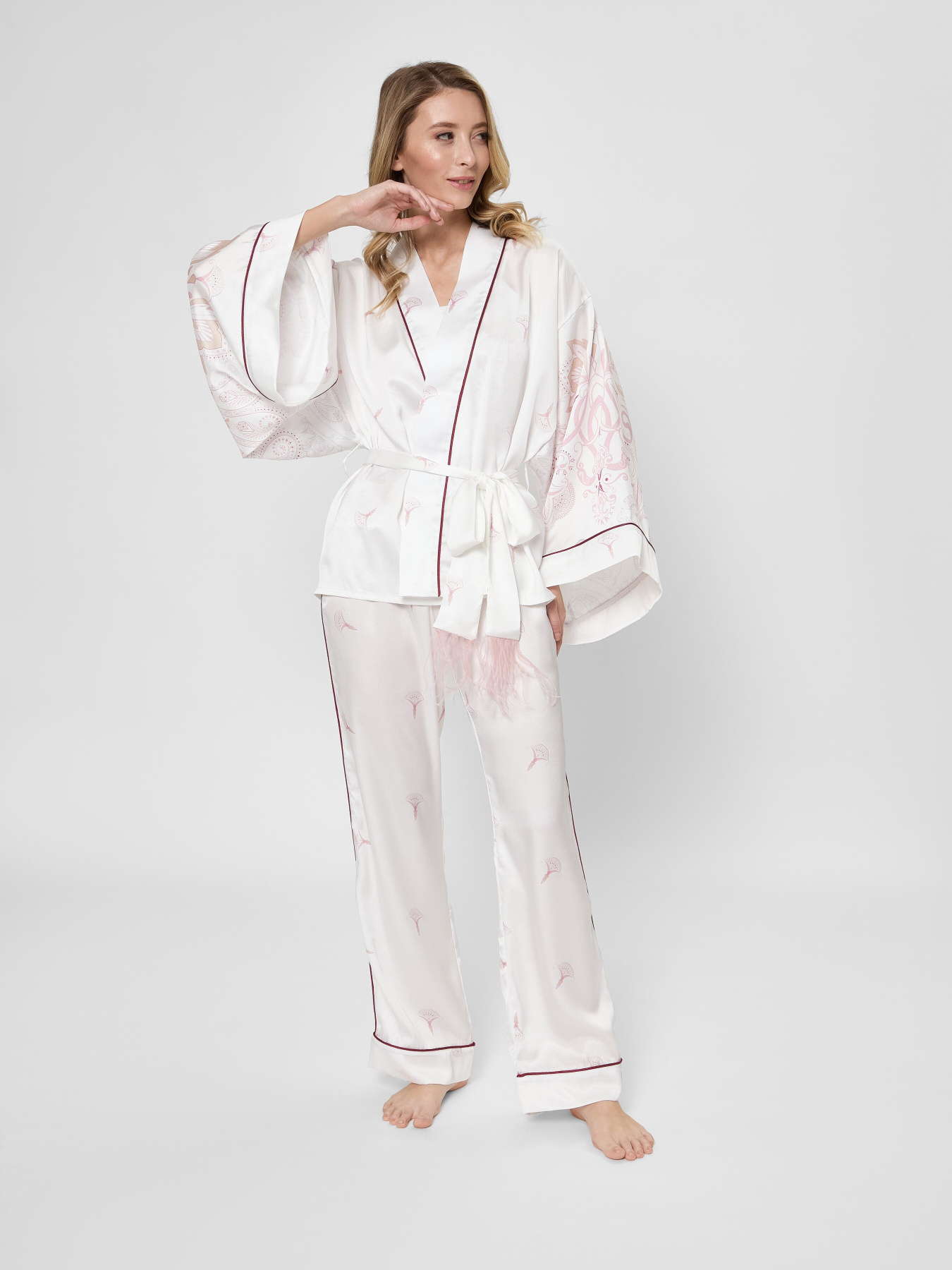 Домашній костюм Reine Rouge Модель P25001 Фото