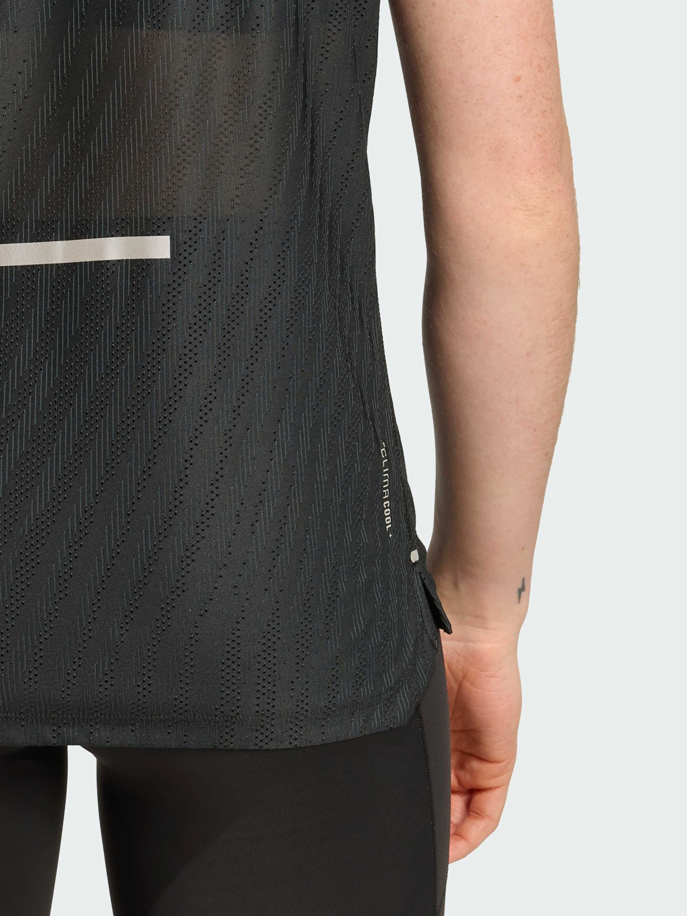 Футболка спортивная Adidas модель JM5705 Фото