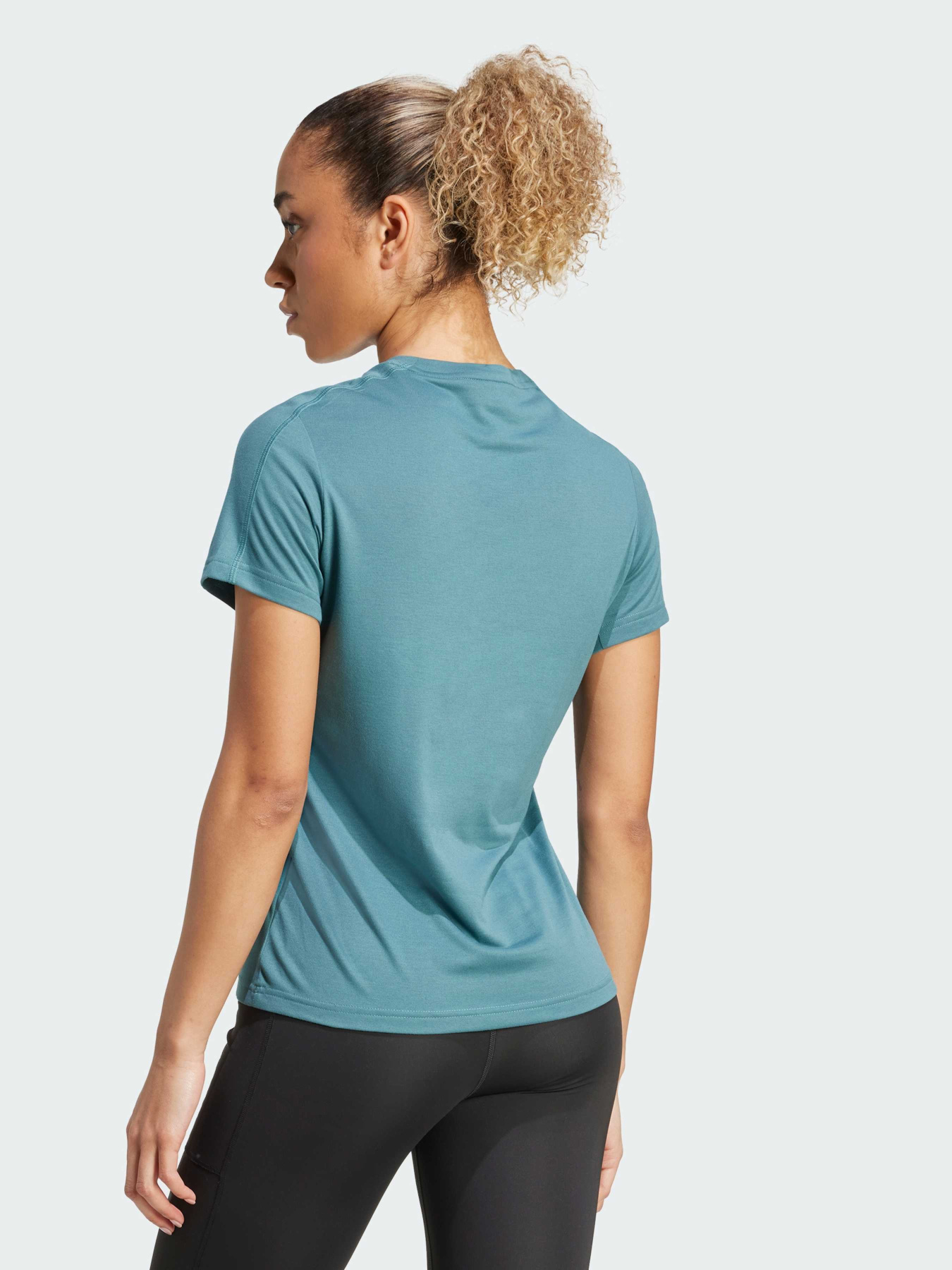 Футболка спортивная Adidas модель JY4571 Фото