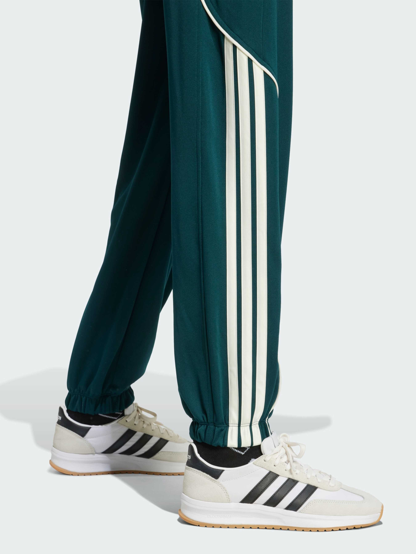 Спортивний костюм Adidas модель JX0472 Фото