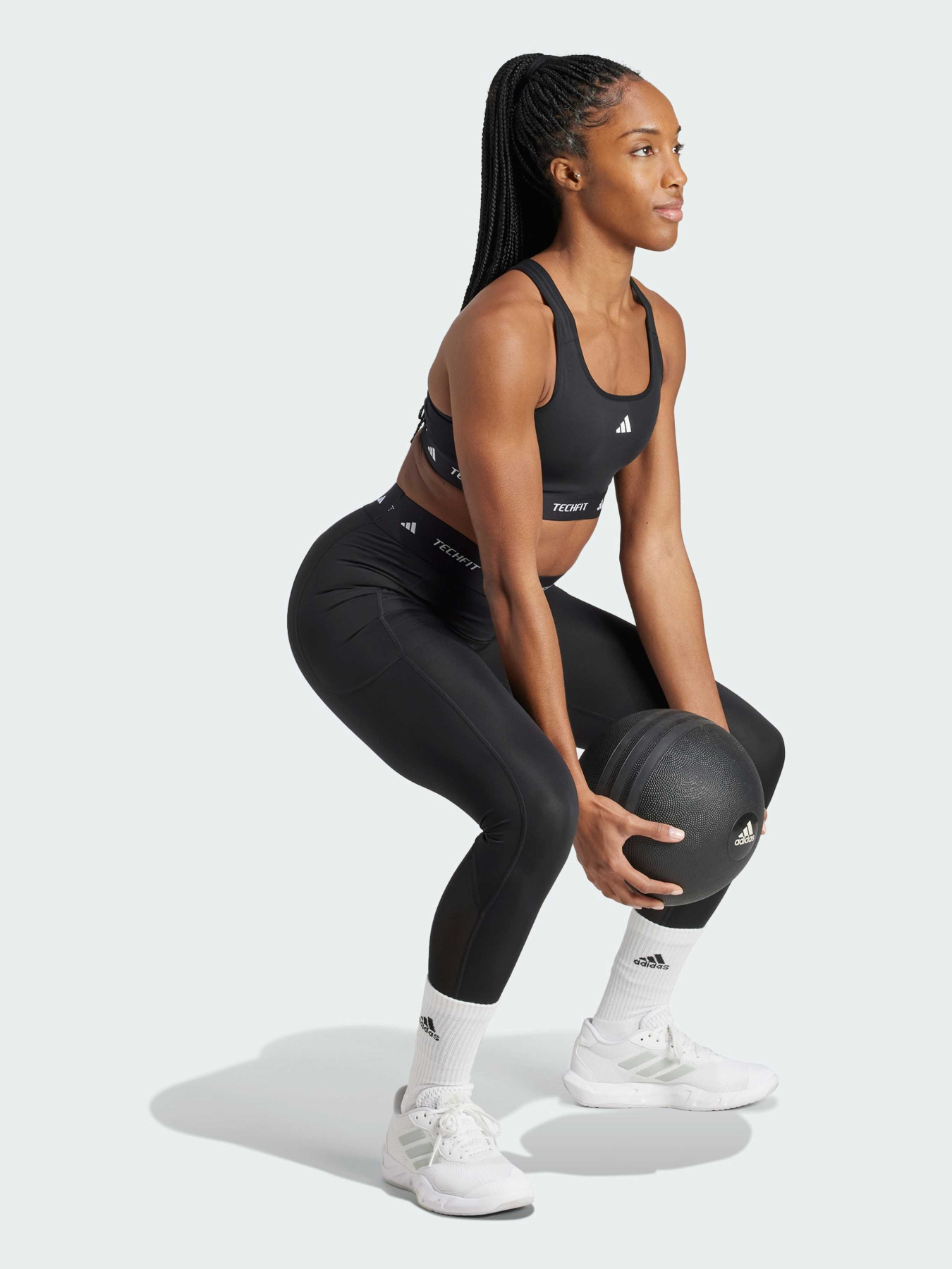 Спортивный топ Adidas Clima модель JG1409 Фото