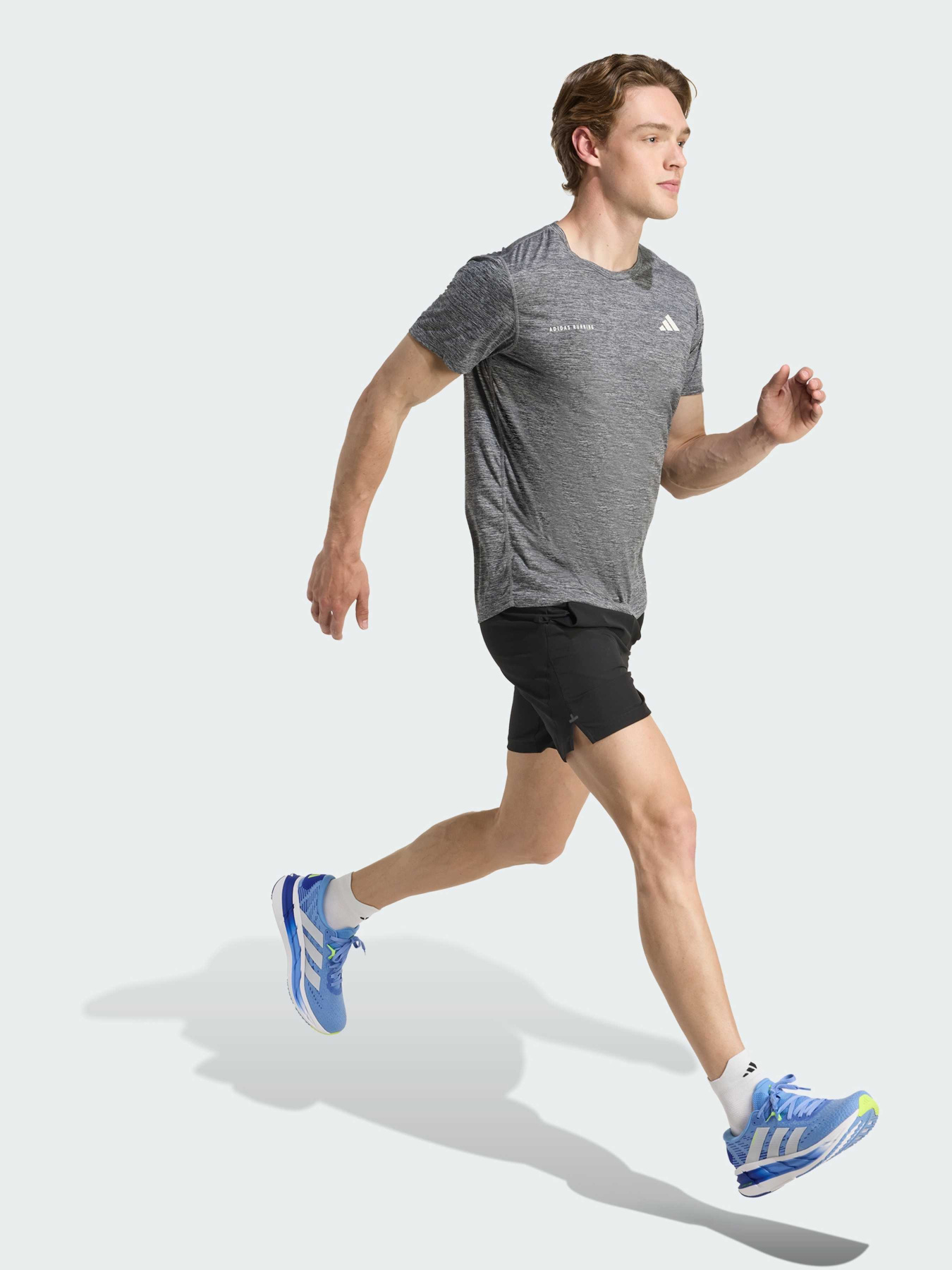 Футболка спортивная Adidas модель JN9870 Фото