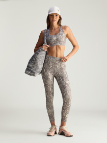 Спортивні леггінси Adidas модель JW4556 Спортивні леггінси Adidas модель JW4556 Фото