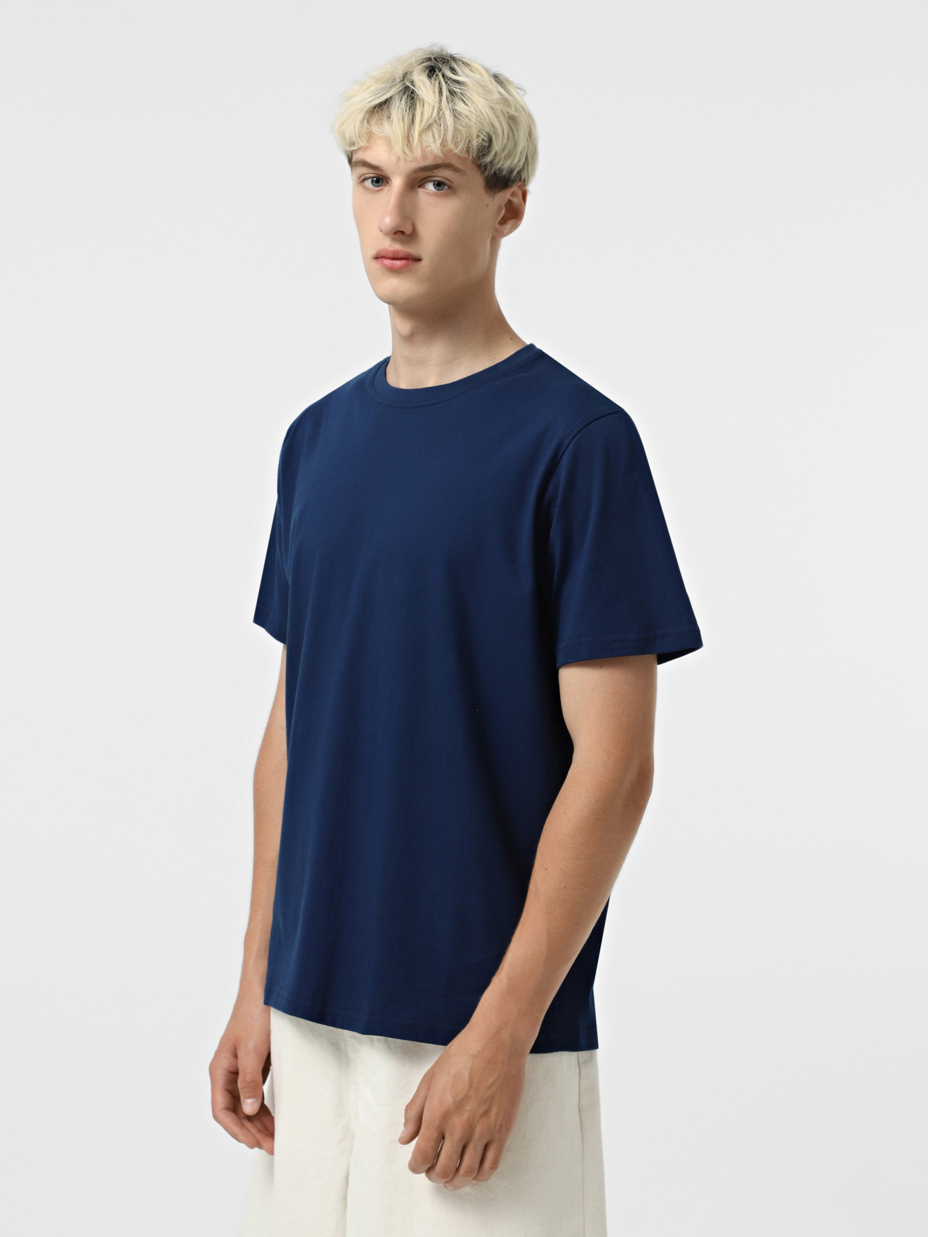 Футболка Ейсік Оверсайз модель Temno_Sunya Фото