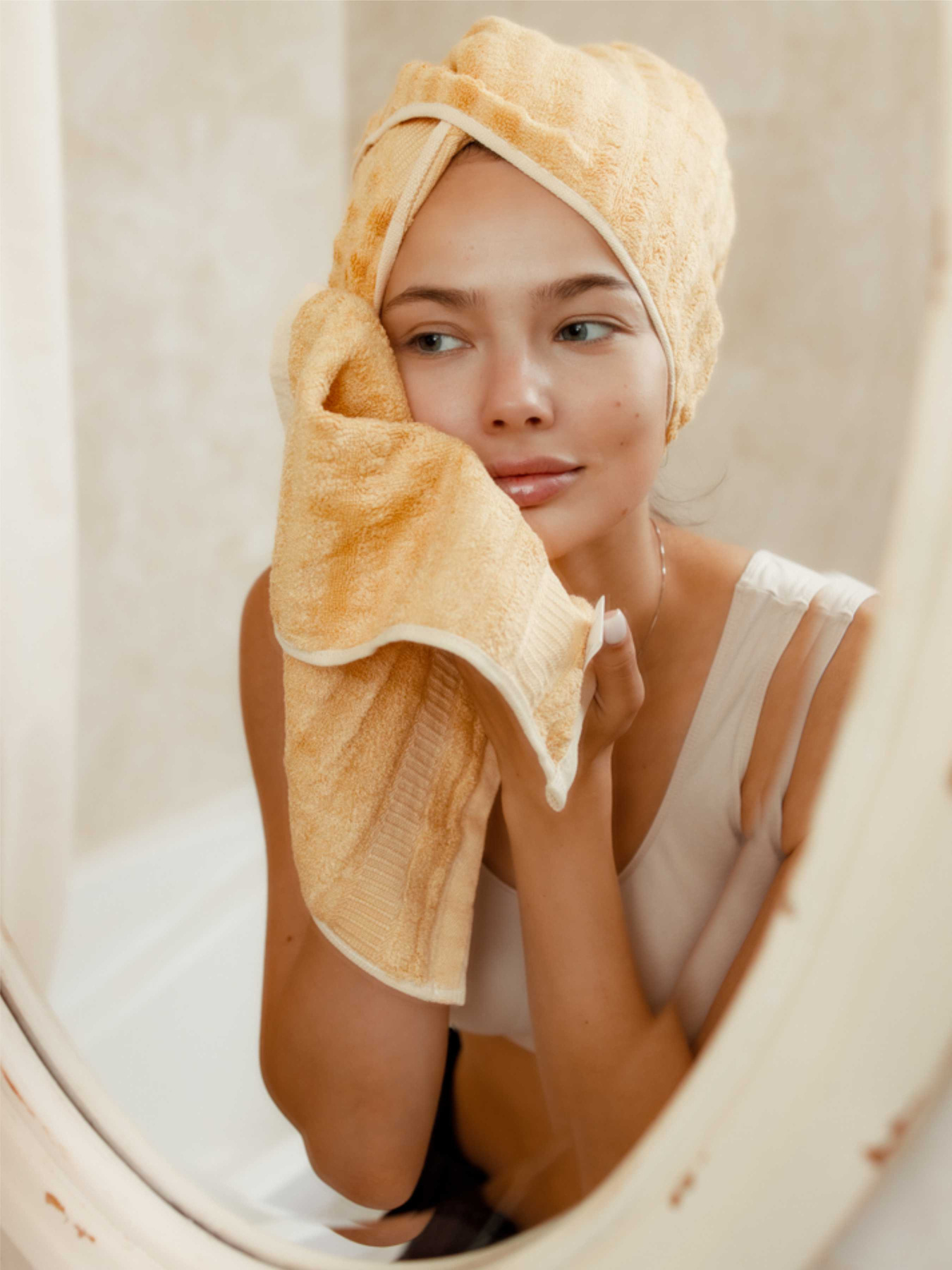 Набор 3 бамбук / хлопок полотенец для ванной, отелей, SPA, саун Коричневий Lovely Svi  модель 701403 Фото