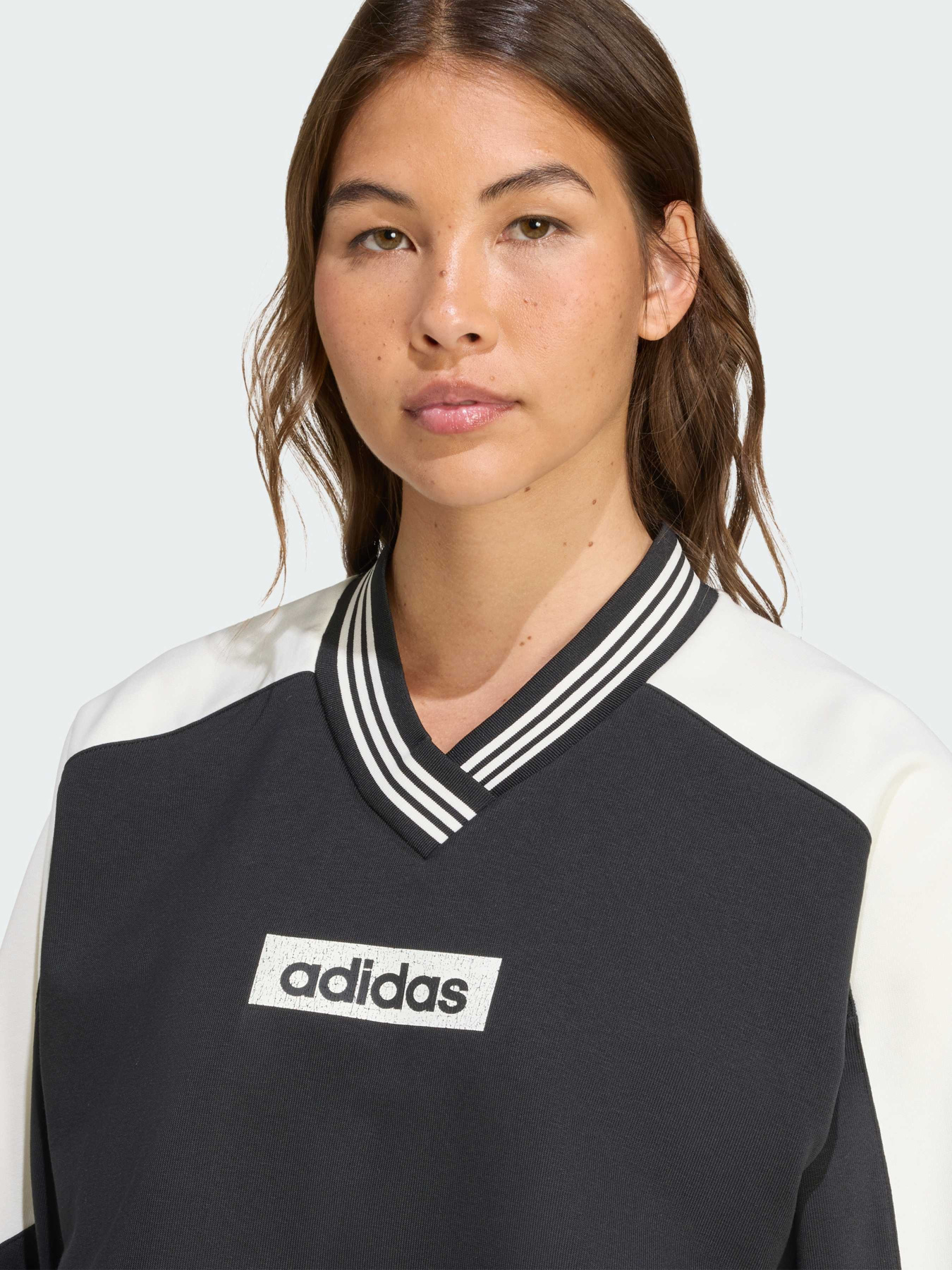 Свитшот Adidas модель JW7273 Фото