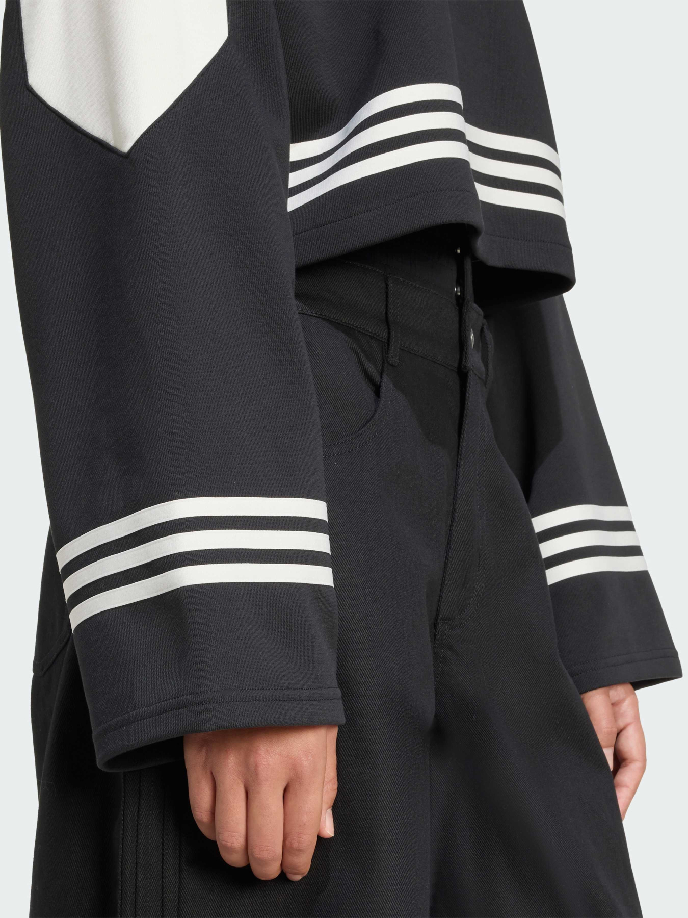 Свитшот Adidas модель JW7273 Фото