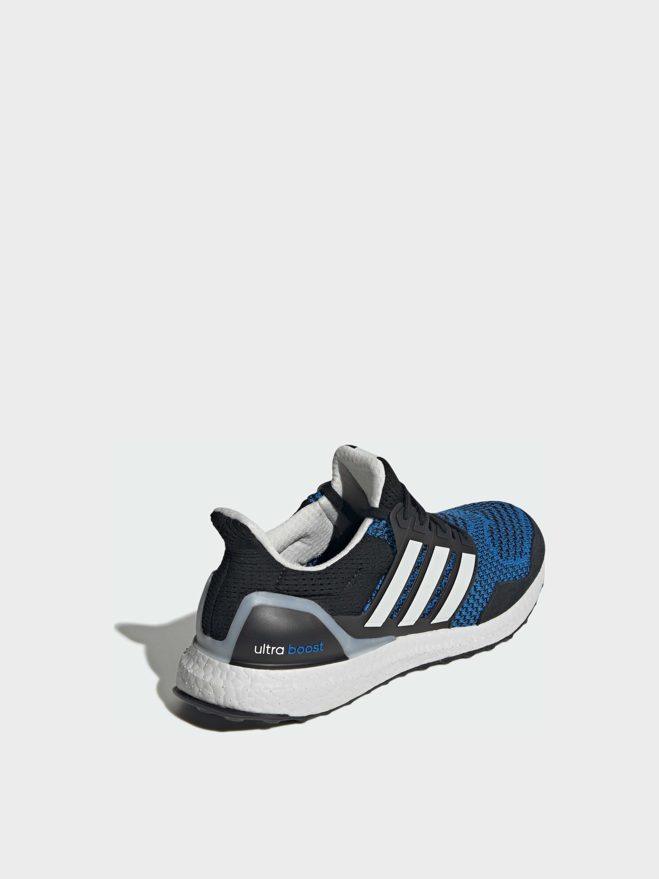 Кросівки Adidas Ultraboost модель JQ0827 Фото