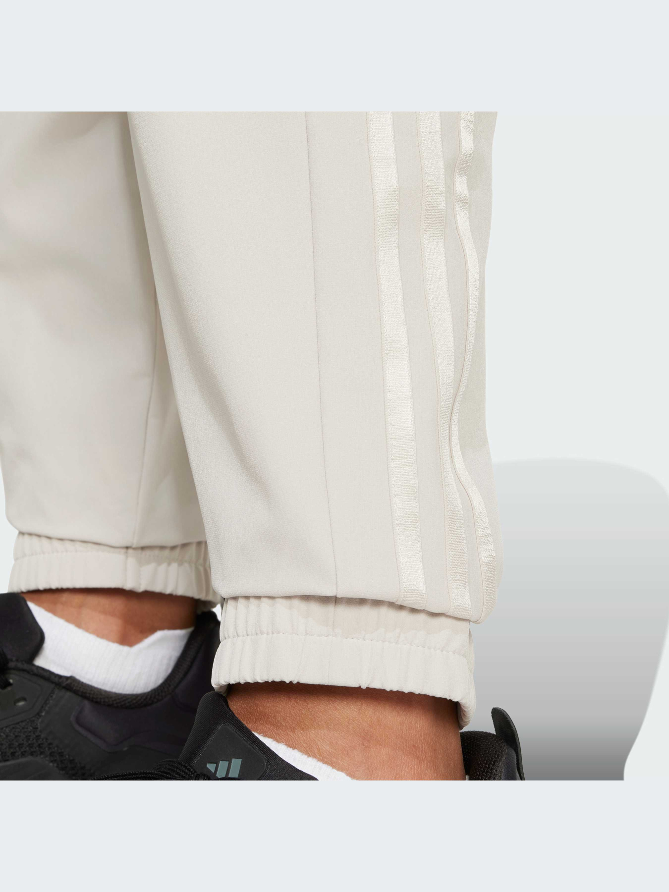 Брюки Adidas модель JC9852-KZ Фото