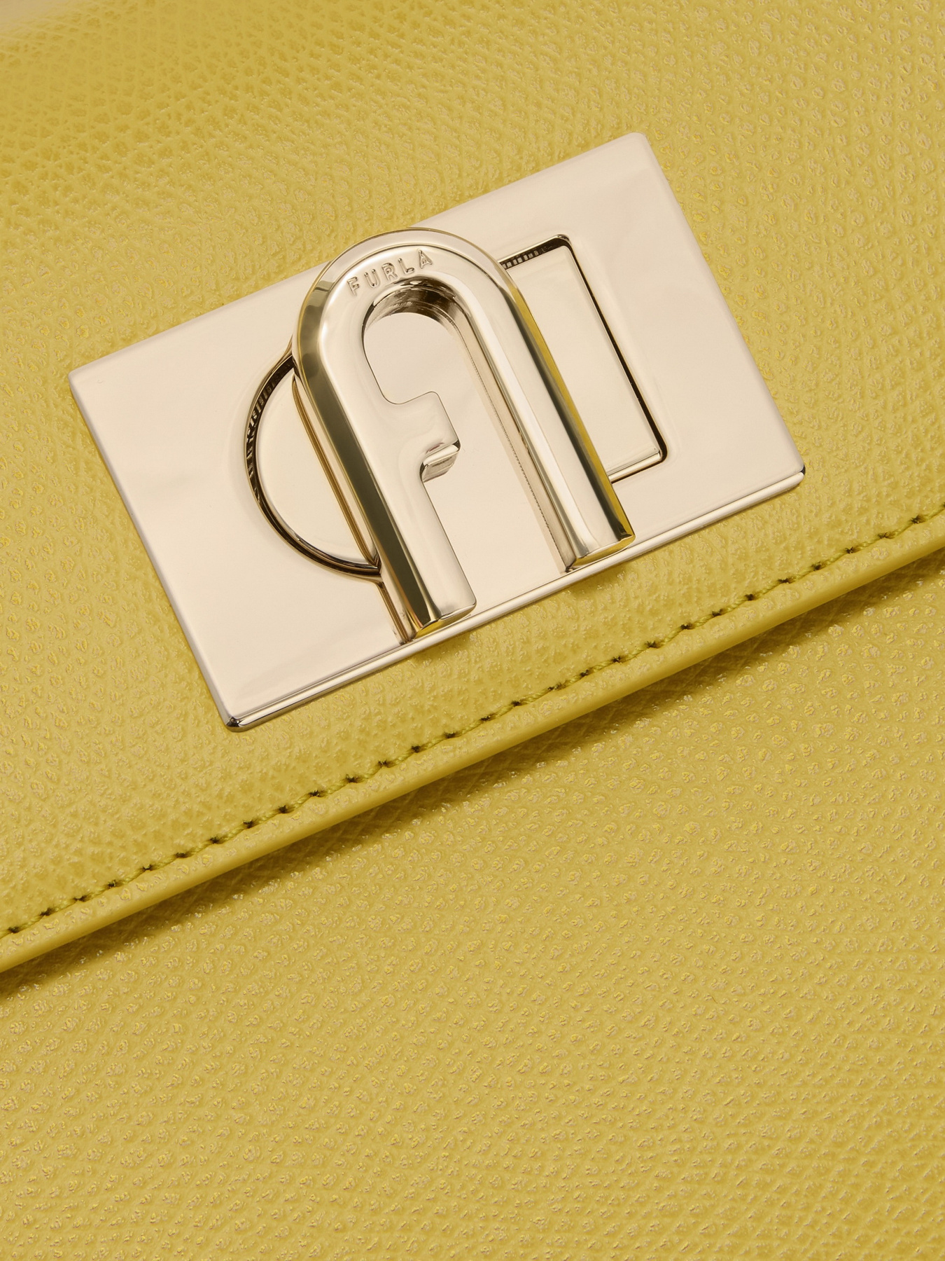 Сумки Furla модель WB00109ARE000HY0009107 Сумки Furla модель WB00109ARE000HY0009107 Фото