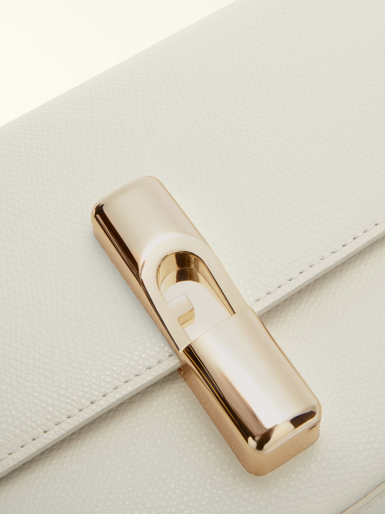 Сумки Furla модель WB01826ARE000PNN001007 Сумки Furla модель WB01826ARE000PNN001007 Фото