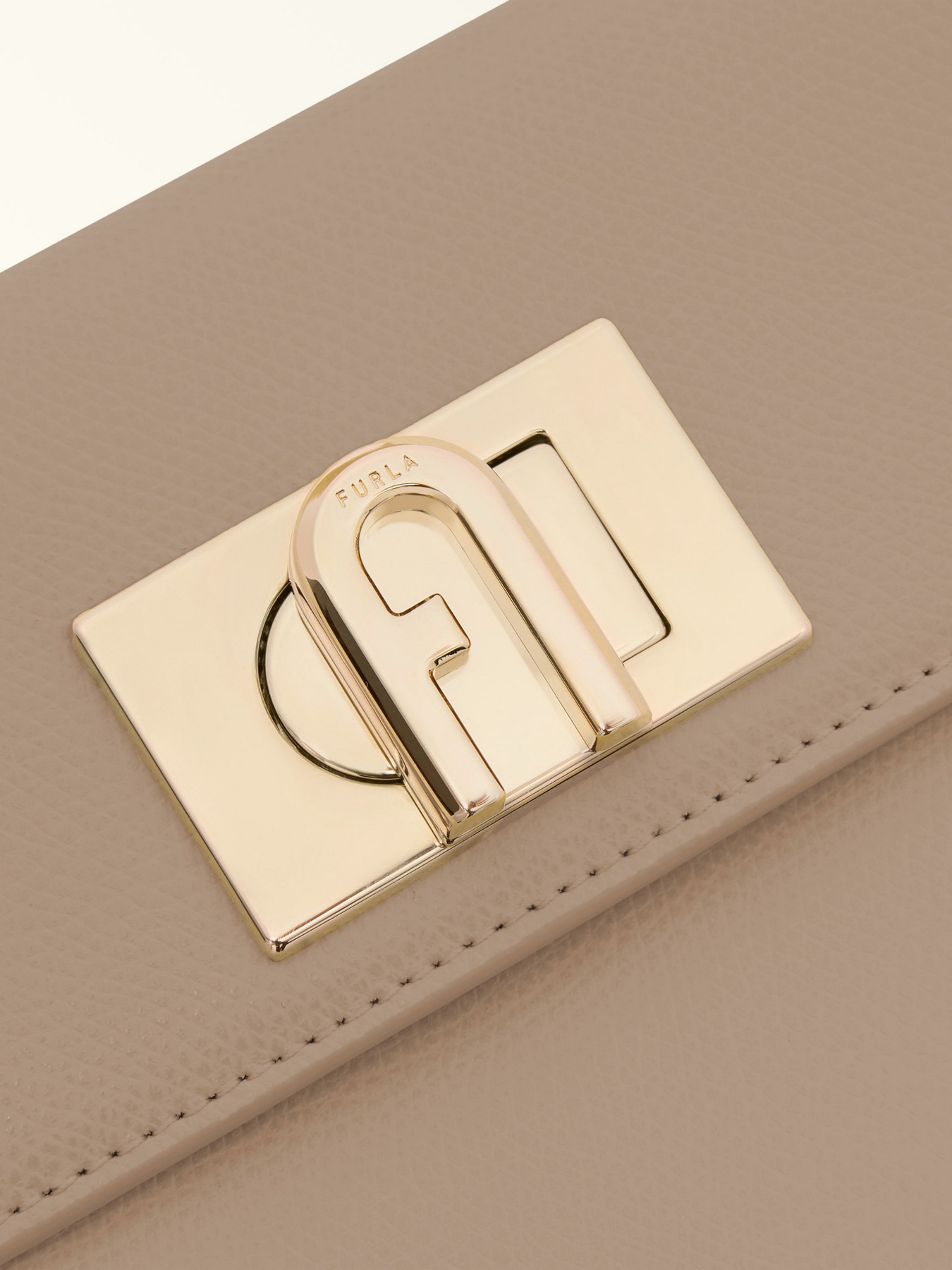 Сумки Furla модель WB00109ARE0002572S1007 Фото