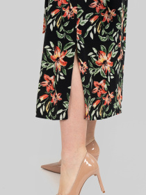 Сукня міді All Posa модель ap102464p-chornij-z-koralovim Сукня міді All Posa модель ap102464p-chornij-z-koralovim Фото