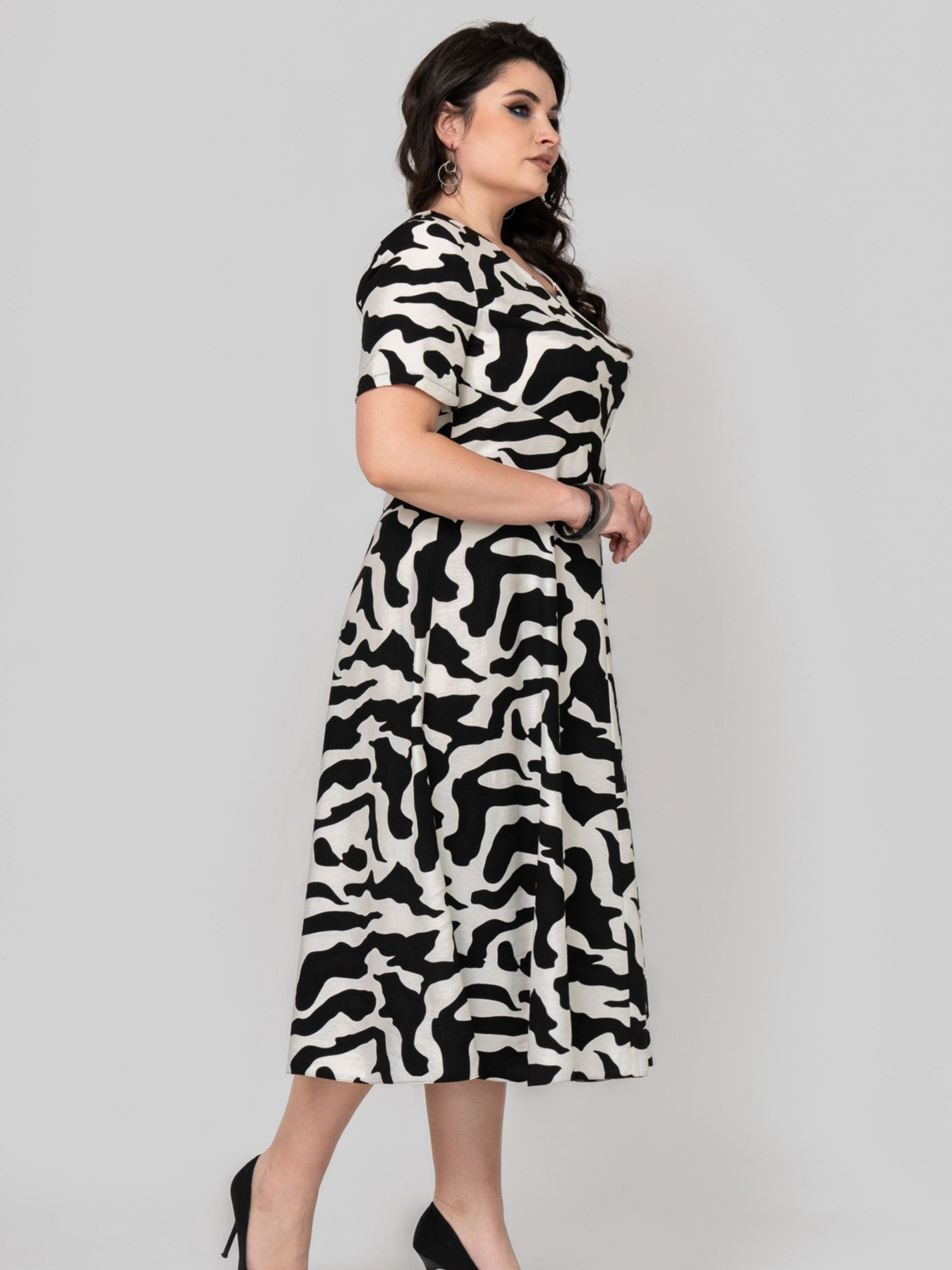 Сукня міді All Posa модель ap102375p-chorno-blij Фото