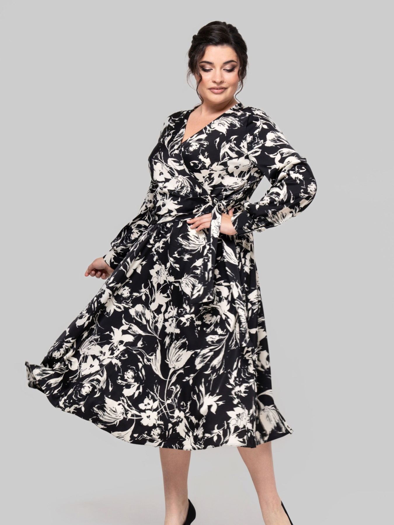 Сукня міді All Posa модель ap102248p-chornij-z-molochnim Фото