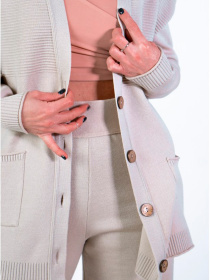 Кардиган Nita модель kardigan-zhemchug-bezhevij Фото