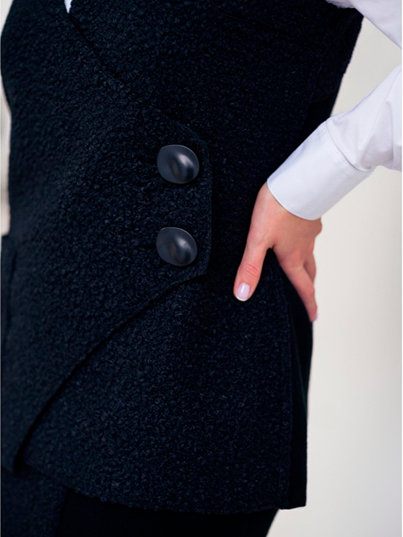 Жилет классический Nita модель zhilet-chornij-chornij Фото