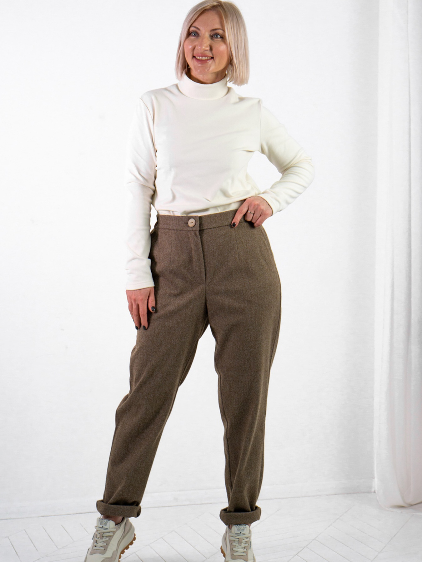 Повсякденні штани Nita модель bryuki-ayna-369-23-kemel-f Фото