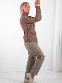 Брюки повседневные Nita модель bryuki-ayna-369-23-pesok-f Фото