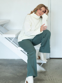 Повсякденні штани Nita модель bryuki-n843-23-polnx-zelenij-ld Фото