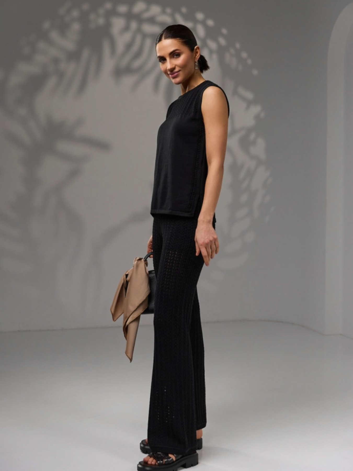 Брюки повседневные TrikoBakh модель 2462-chornij Фото