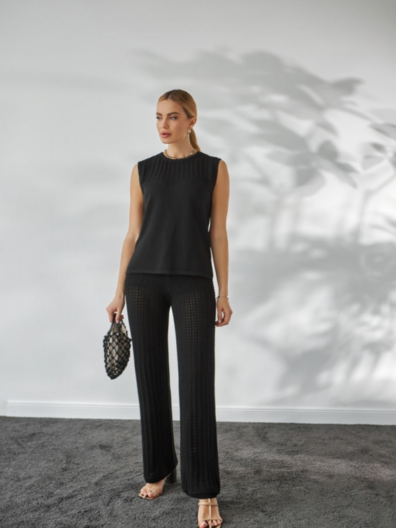 Повседневные штаны TrikoBakh модель 2462-chornij Повседневные штаны TrikoBakh модель 2462-chornij Фото