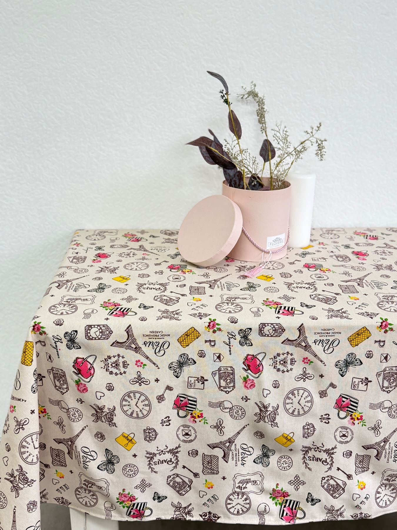 Скатертина бавовняна бежева в романтичному стилі Мадам Ecotton модель 23544 Фото