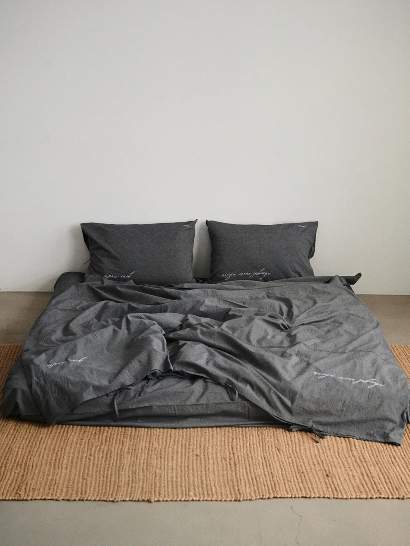 Комплект постельного белья с вышивкой LEVAN HOME модель 53477441100121 Фото