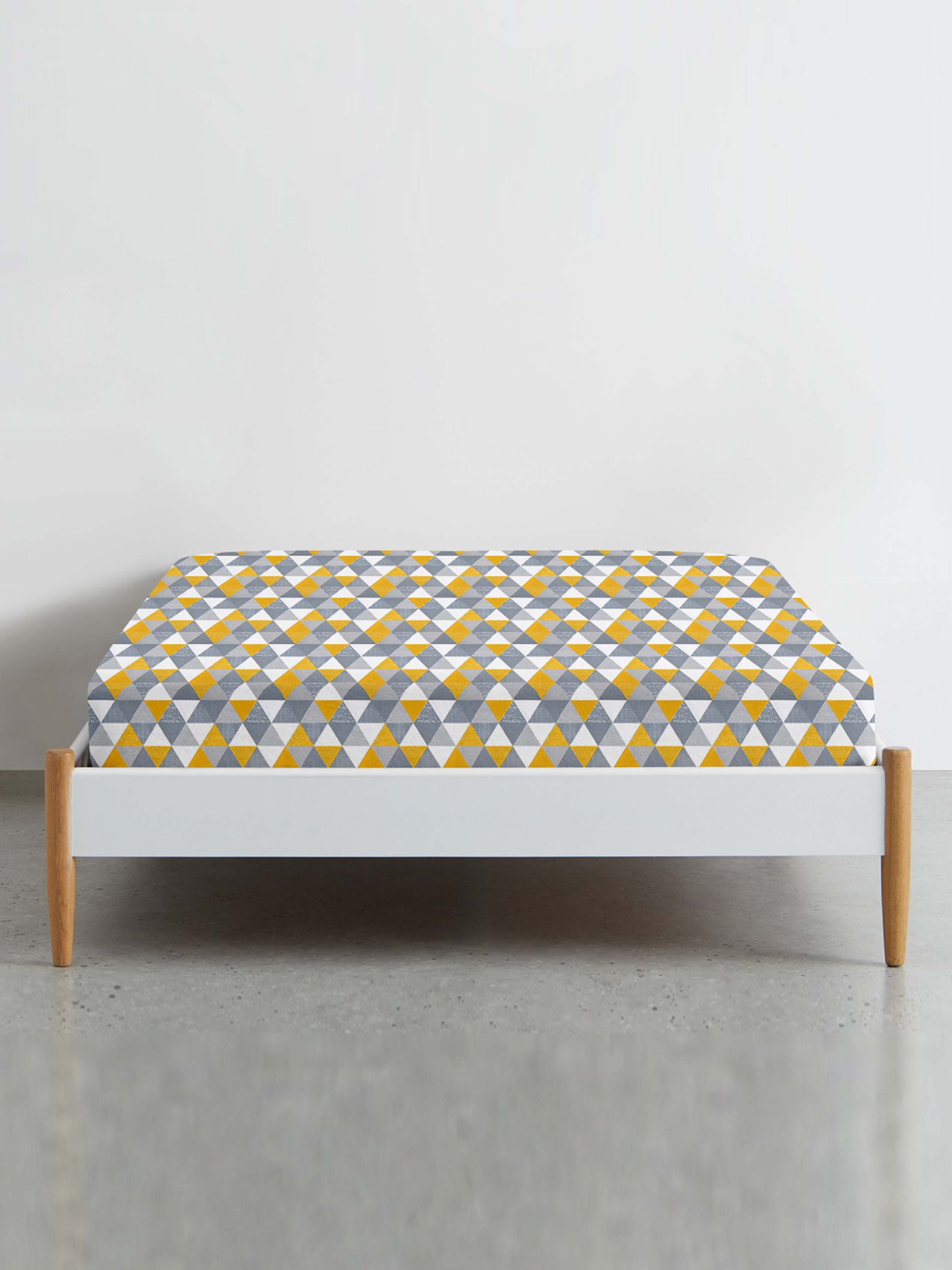 Простирадло на резинці ранфорс TRIANGLES Cosas модель DeltaYellowGrey_120 Фото