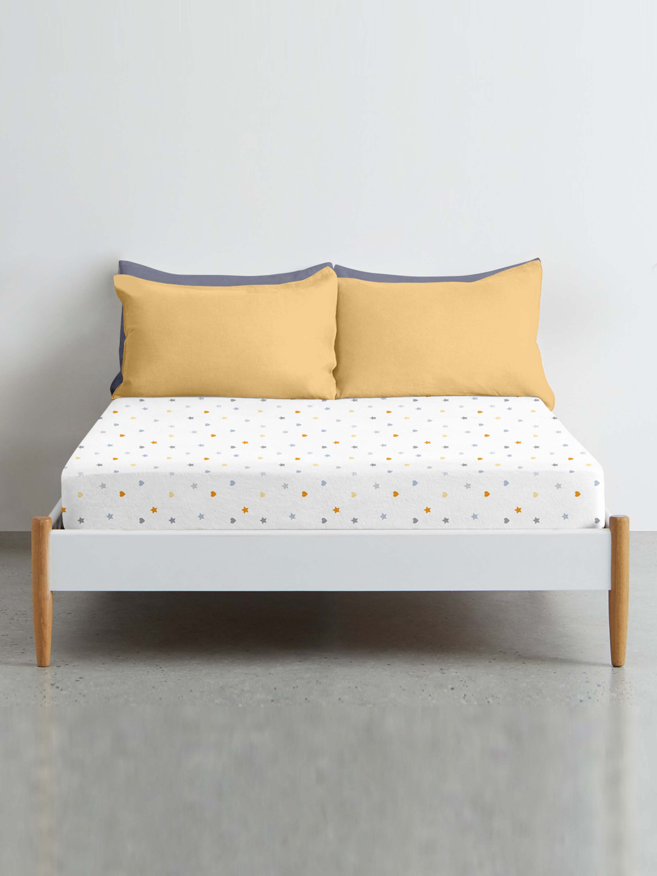 Простирадло на резинці ранфорс LOVE Cosas модель LoveStarGreyYellow_120 Фото