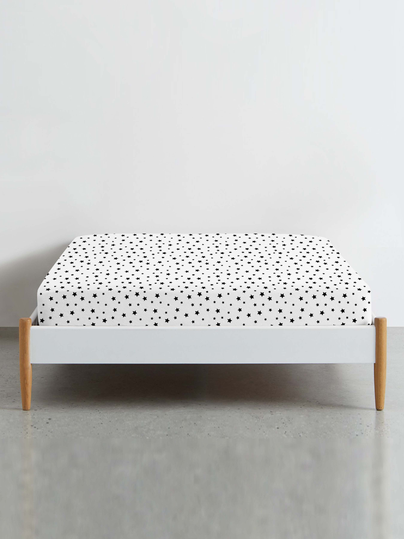 Простынь на резинке ранфорс BLACK STARS Cosas модель StarBlackWhite-3009_120 Фото