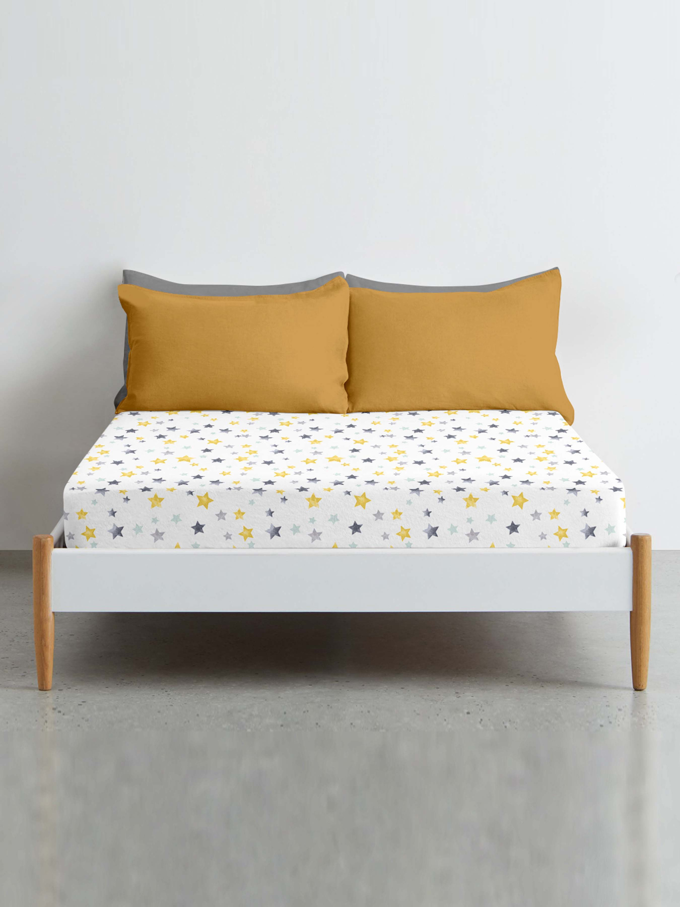 Простынь на резинке ранфорс STARFALL Cosas модель StarfallGreyYellow_120 Фото