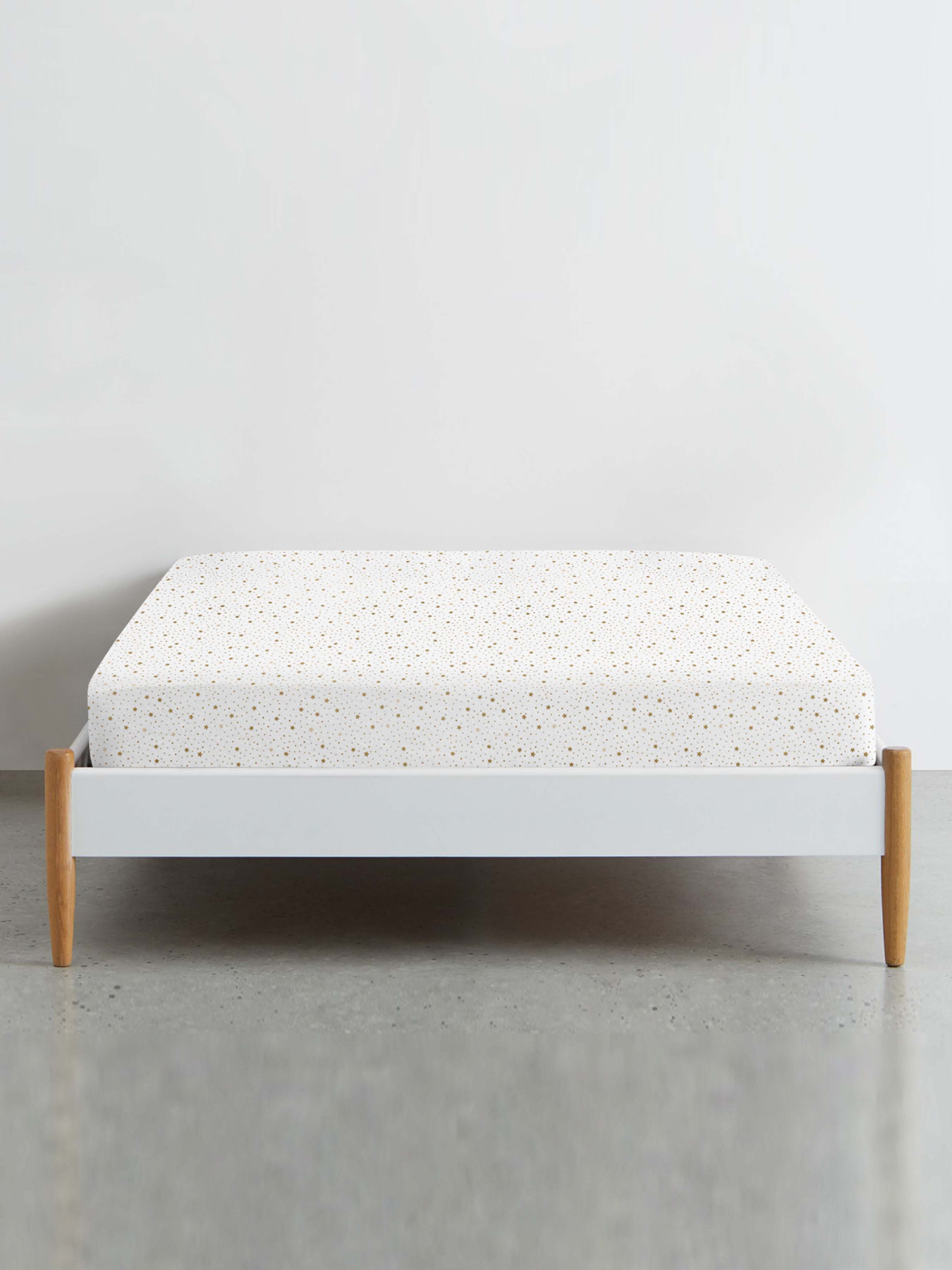 Простынь на резинке ранфорс GOLDEN STARS Cosas модель StarsDotsBeigeWhite_120 Простынь на резинке ранфорс GOLDEN STARS Cosas модель StarsDotsBeigeWhite_120 Фото