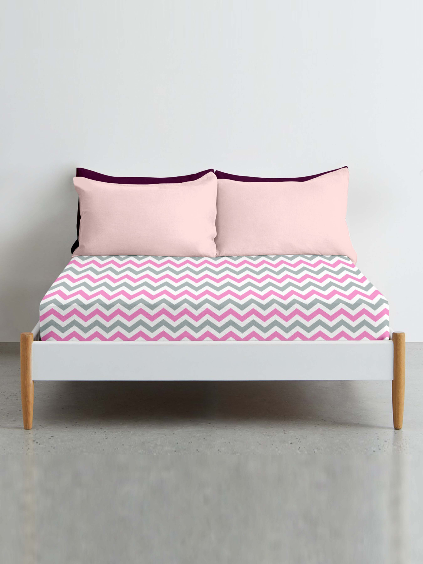 Простынь на резинке ранфорс GREY ZIGZAG Cosas модель ZigGreyRose_100x200x20 Фото