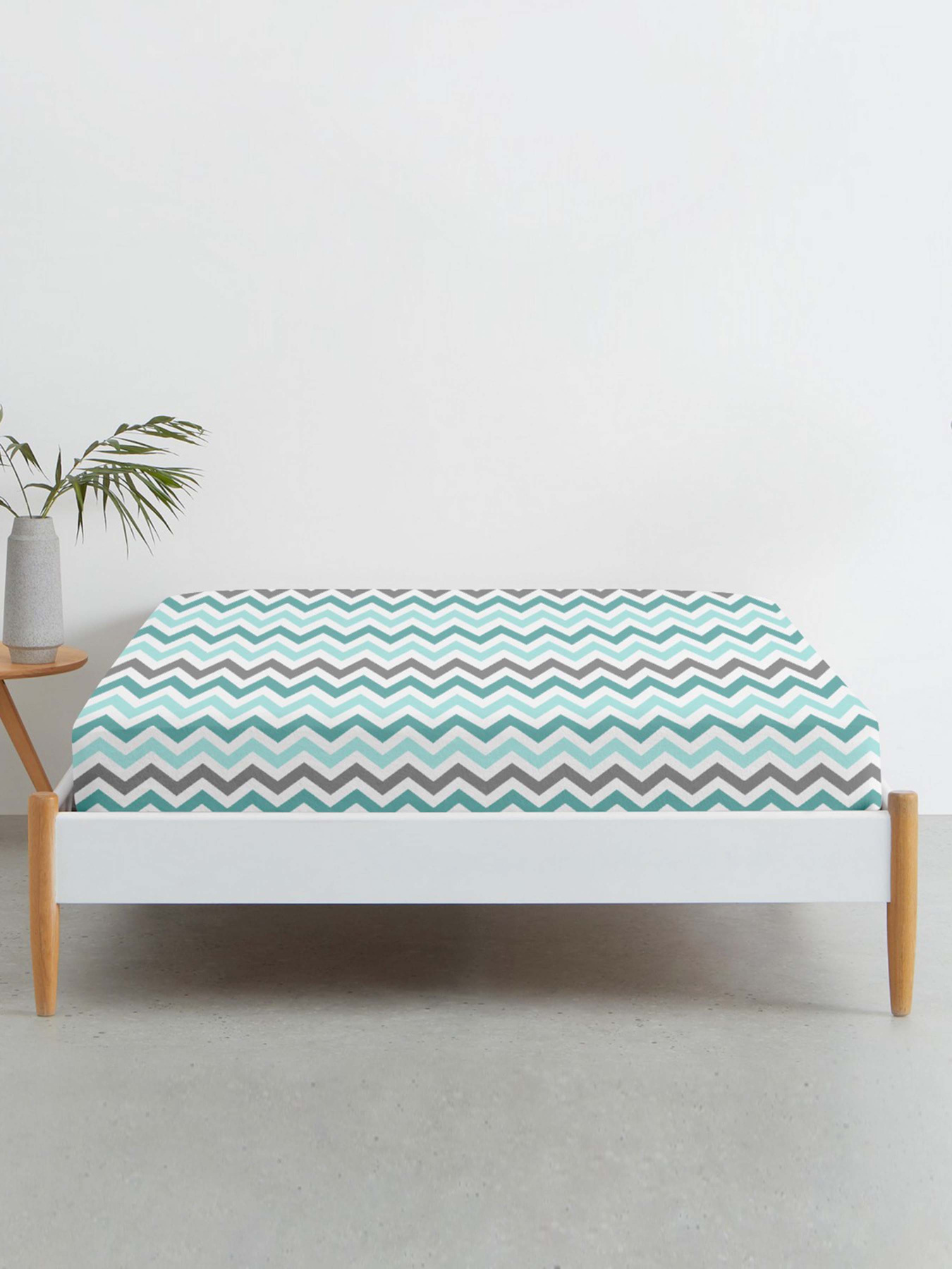 Простынь на резинке ранфорс MINT ZIGZAG Cosas модель ZigMintGrey_120 Фото