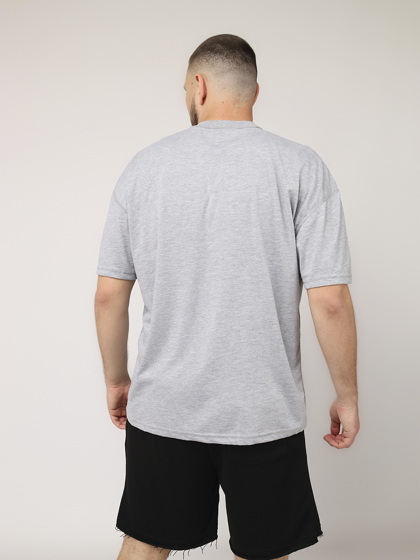 Футболка YUKI модель ЦБ-00280021 Фото