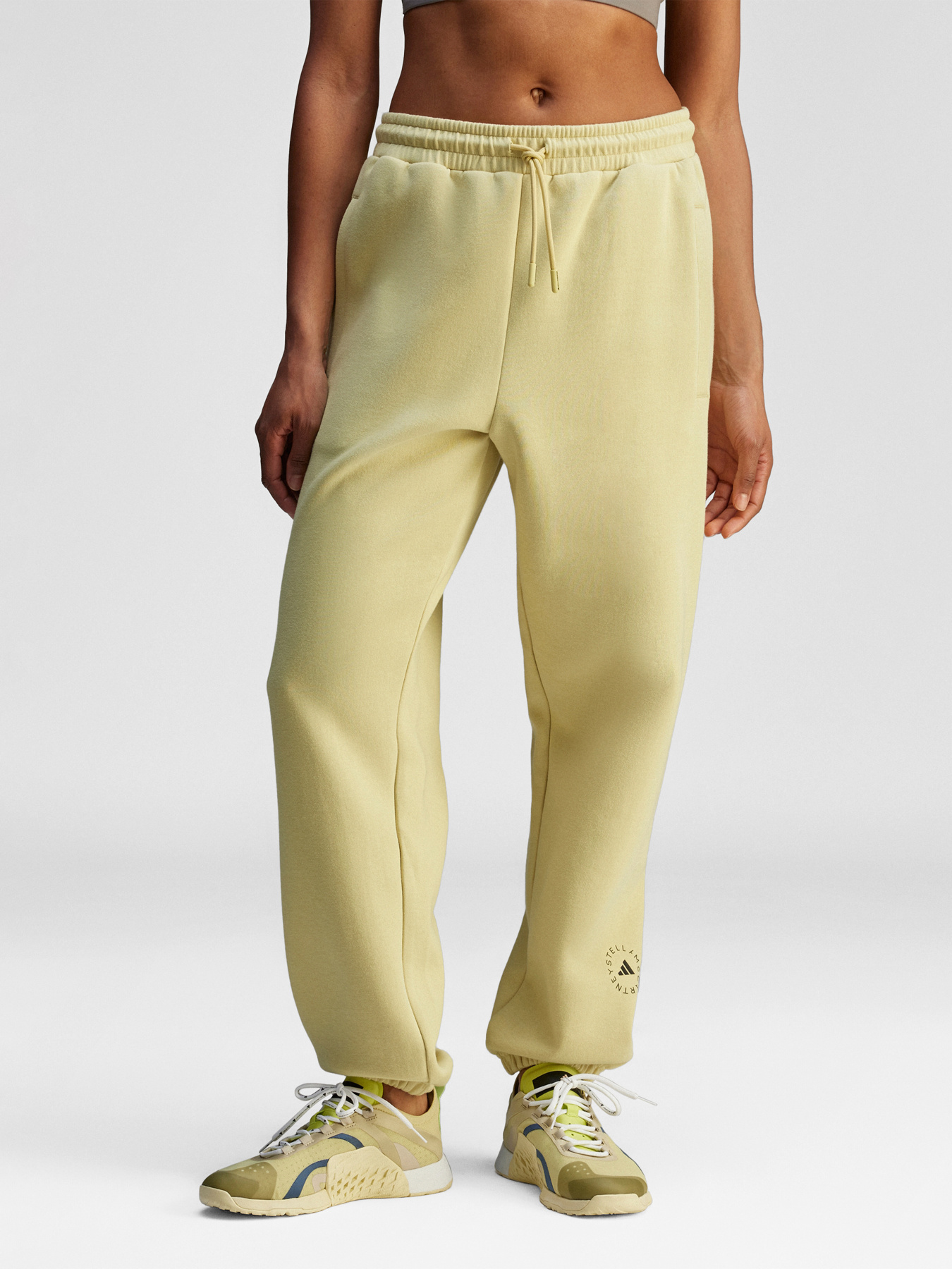 Джогери Adidas модель JN0228 Джогери Adidas модель JN0228 Фото