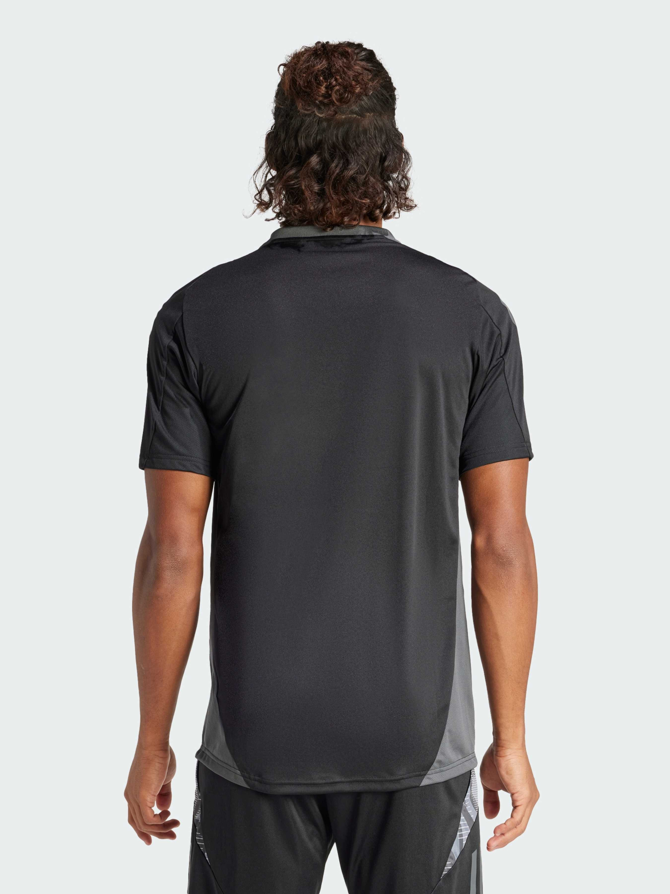 Футболка спортивная Adidas Tiro модель IL8260 Фото